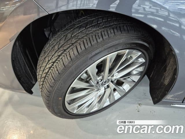 Lexus ES300h 7세대 Executive, 2026 18