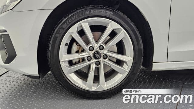 Audi A3 (8Y), 2023 все фото