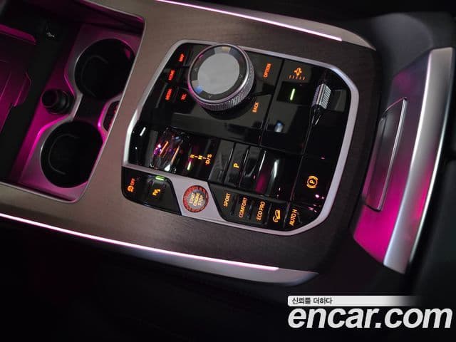 BMW X7 (G07) xDrive 40i Design Pure Excellence 6인승, 2025 9