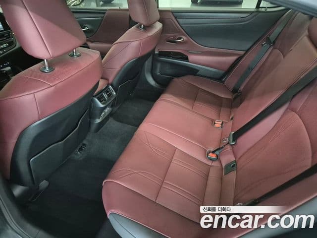 Lexus ES300h 7세대 Luxury Plus, 2026 15