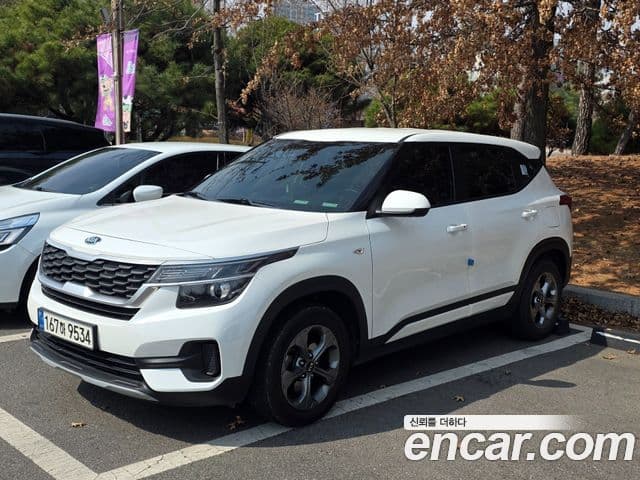 Kia Seltos Trendy, 2022 3