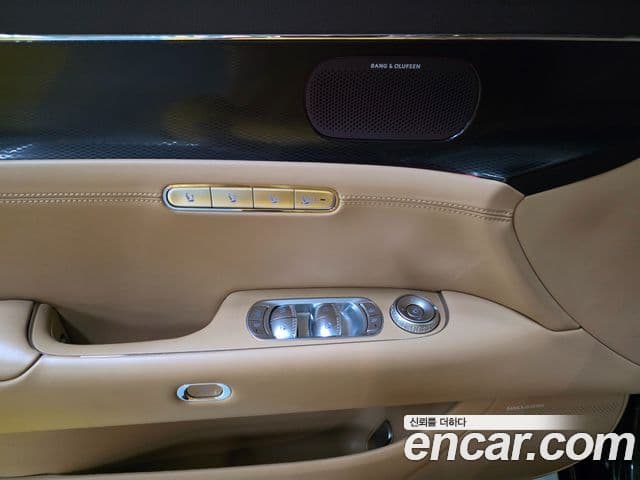 Genesis G90 (RS4) бензин 3.5 турбо AWD, 2023 12