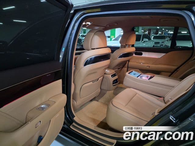 Genesis G90 (RS4) бензин 3.5 турбо AWD, 2023 17