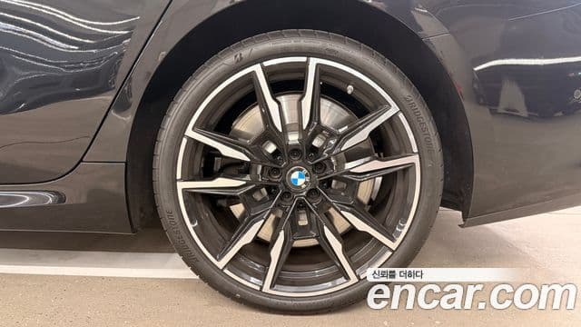 BMW 8시리즈 (G15) M850i xDrive Gran Coupe, 2025 все фото