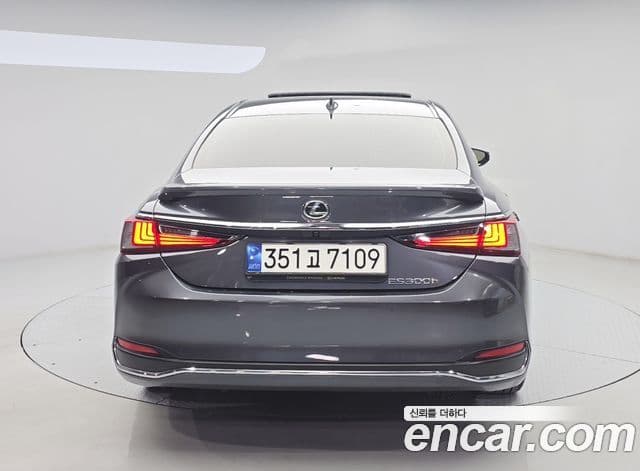 Lexus ES300h 7세대 Luxury Plus, 2023 2