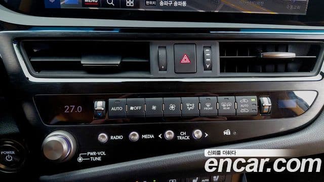 Lexus ES300h 7세대 Luxury Plus, 2023 7