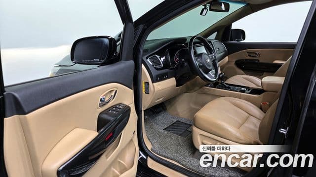 Kia All New Carnival Noblesse, 2016 11