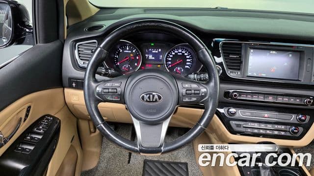 Kia All New Carnival Noblesse, 2016 13