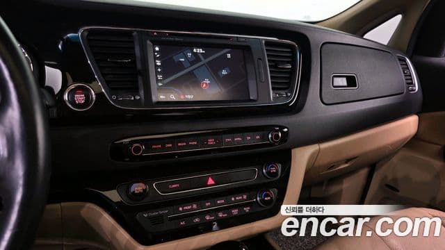 Kia All New Carnival Noblesse, 2016 14