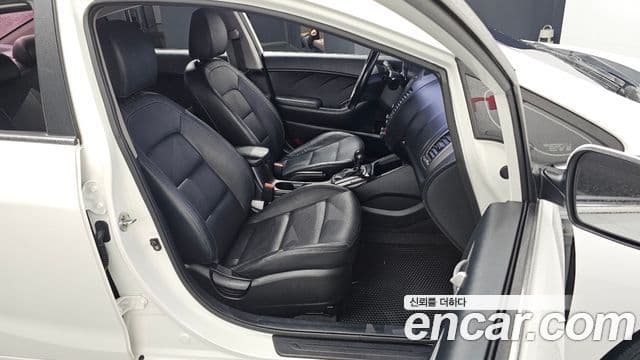 Kia K3 Luxury, 2015 13