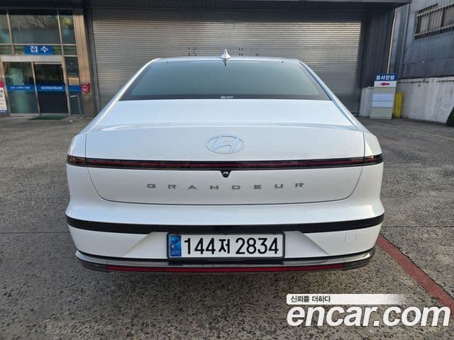 Hyundai Grandeur гибрид (GN7) Calligraphy, 2023 6