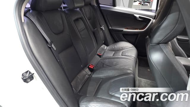 Volvo S60 2세대, 2011 12