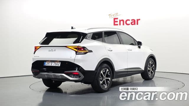 Kia Sportage 5세대 гибрид Signature 2WD, 2023 2