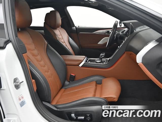 BMW 8시리즈 (G15) M850i xDrive Gran Coupe, 2023 10