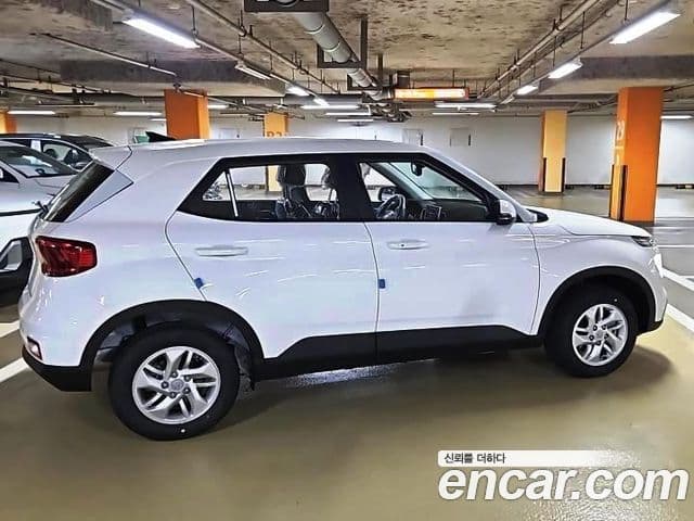 Hyundai Venue Premium, 2026 10