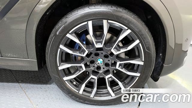 BMW X6 (G06) xDrive40i M Sport, 2024 все фото