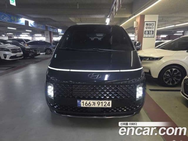 Hyundai Staria Prestige, 2024 3