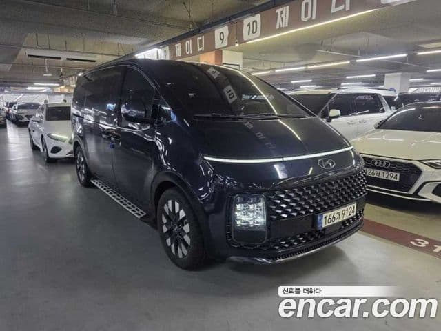 Hyundai Staria Prestige, 2024 все фото