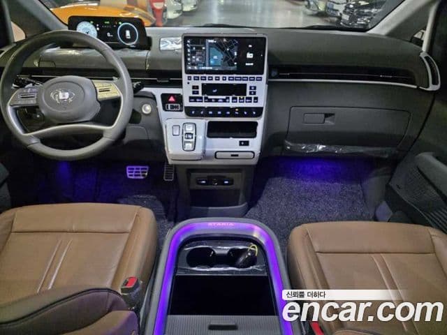 Hyundai Staria Prestige, 2024 14