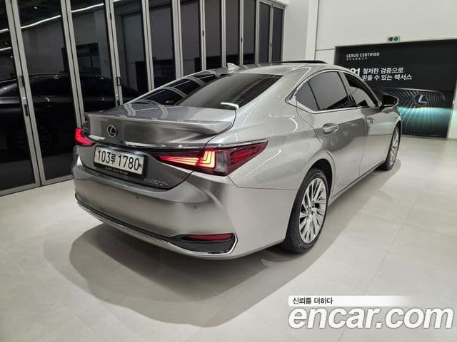 Lexus ES300h 7세대 Luxury Plus, 2024 2