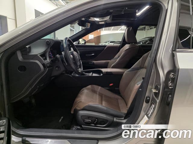 Lexus ES300h 7세대 Luxury Plus, 2024 10