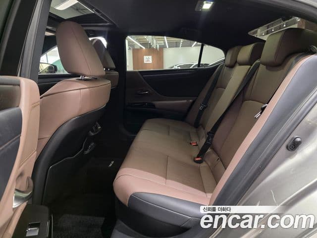 Lexus ES300h 7세대 Luxury Plus, 2024 11