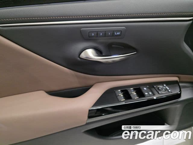 Lexus ES300h 7세대 Luxury Plus, 2024 12