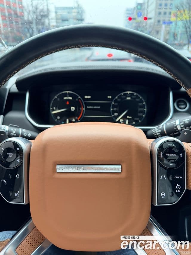 Land Rover Range Rover 4세대 4.4 SDV8 Vogue SE дизель, 2015 4