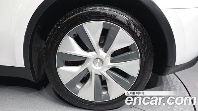 Tesla модель Y, 2023 все фото