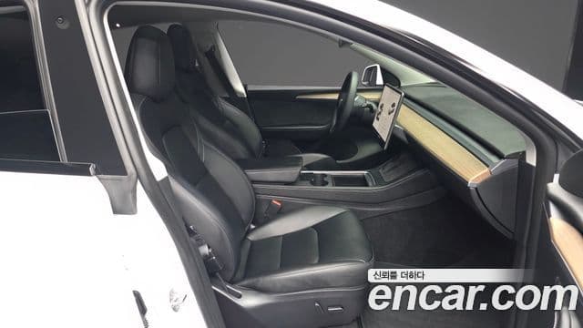 Tesla модель Y, 2023 11