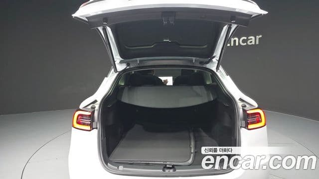 Tesla модель Y, 2023 20