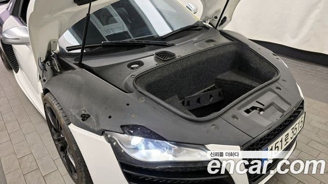 Audi R8 5.2 V10 купе, 2012 6