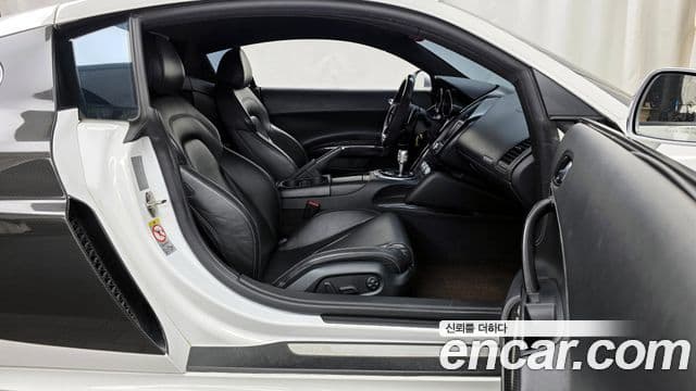 Audi R8 5.2 V10 купе, 2012 11