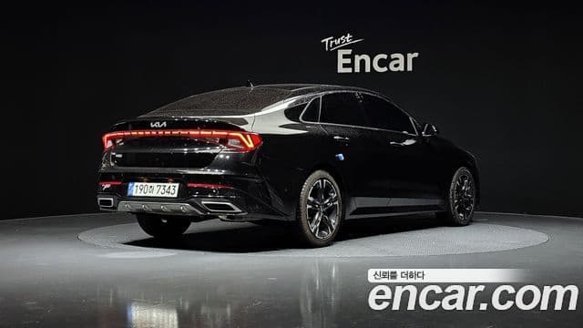 Kia K5 3세대 Signature, 2023 2