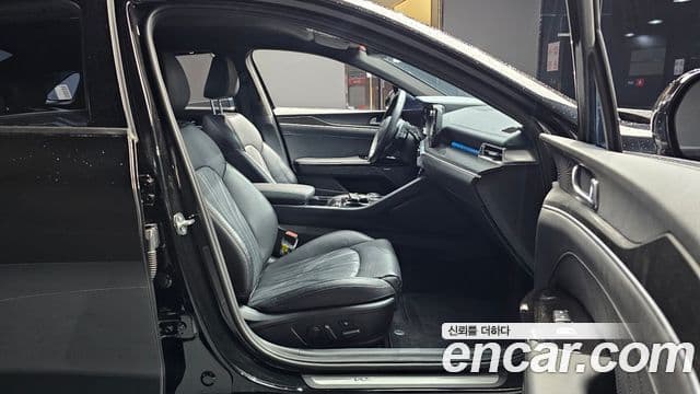 Kia K5 3세대 Signature, 2023 10