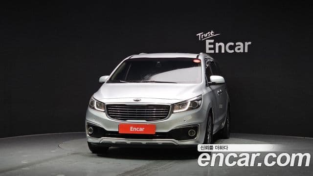 Kia All New Carnival Luxury, 2016 3