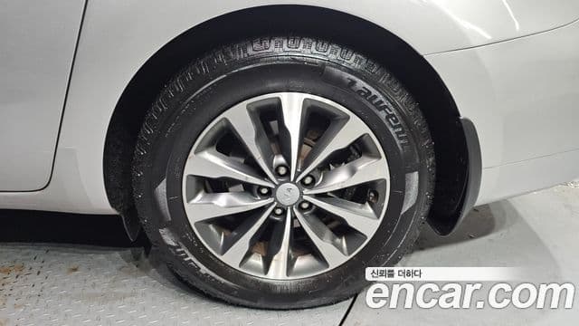 Kia All New Carnival Luxury, 2016 все фото