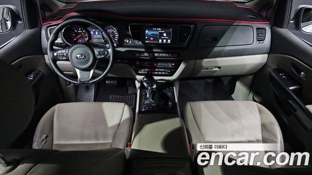 Kia All New Carnival Luxury, 2016 7