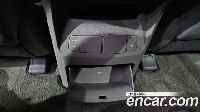 Kia All New Carnival Luxury, 2016 19