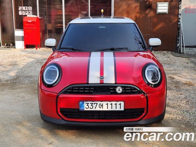 Mini Cooper C 4세대 Classic, 2025 6