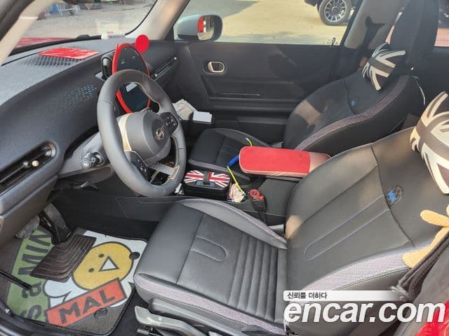 Mini Cooper C 4세대 Classic, 2025 10