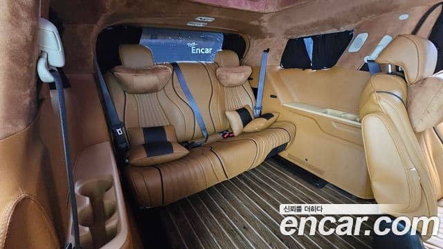 Kia Carnival 4세대 9인승 High Limousine(компания по спецнадстройкам), 2023 13