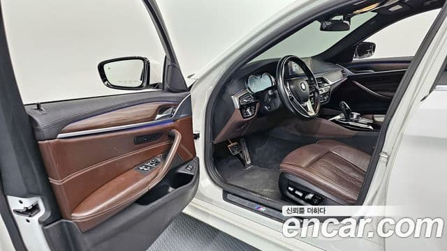BMW 5시리즈 (G30) 530i xDrive M Sport Plus, 2018 10