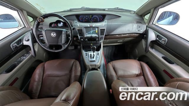 KG모빌리티(SsangYong) Korando 투리스모 4WD RT 11인승, 2014 7