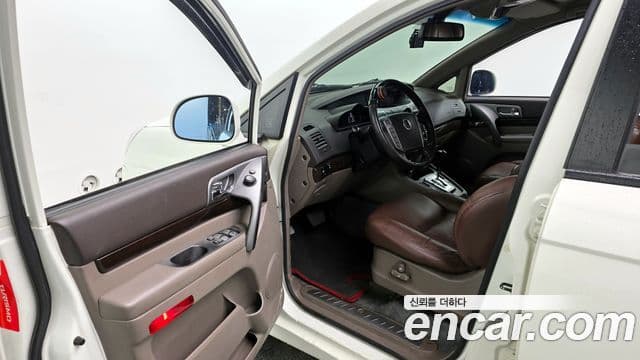 KG모빌리티(SsangYong) Korando 투리스모 4WD RT 11인승, 2014 10