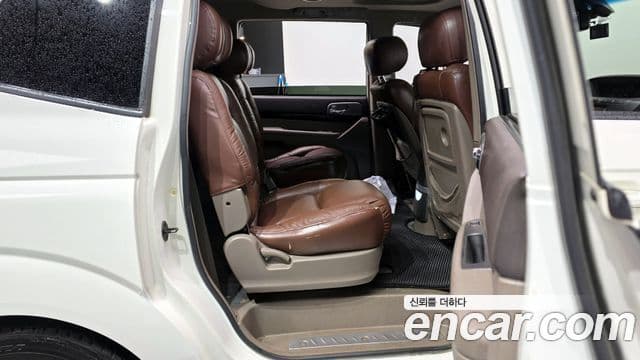 KG모빌리티(SsangYong) Korando 투리스모 4WD RT 11인승, 2014 12