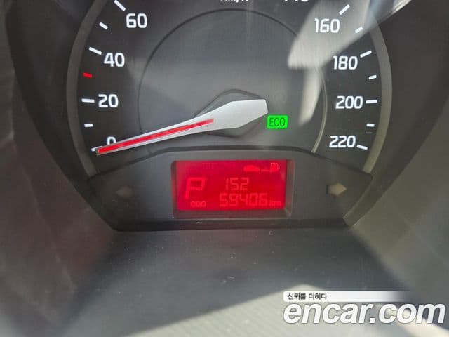 Kia All New Pride Luxury, 2014 3