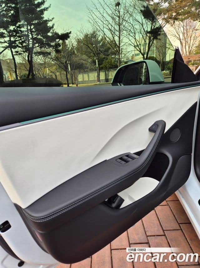 Tesla модель 3 performance AWD, 2025 11