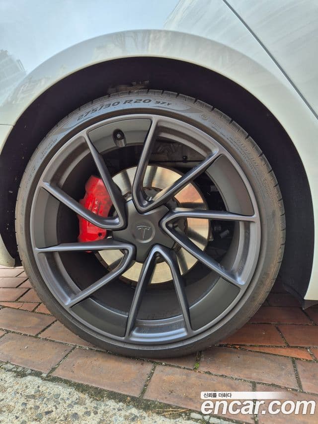 Tesla модель 3 performance AWD, 2025 17