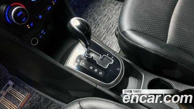 Hyundai Accent(новый кузов / новое поколение) Premium, 2016 9